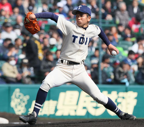 啓新対桐蔭学園　桐蔭学園・先発の伊禮海斗（撮影・上山淳一）