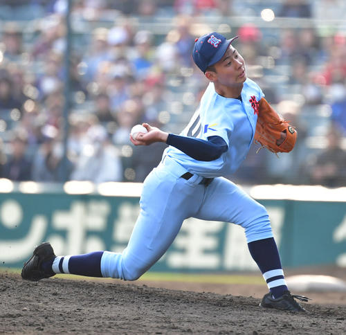 啓新対桐蔭学園　8回から2イニングを抑える浦松巧（撮影・清水貴仁）