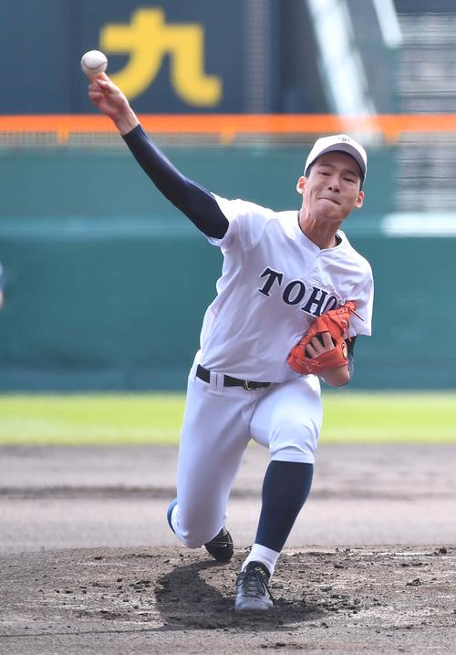 習志野対東邦　習志野打線相手に力投する東邦先発の石川（撮影・上田博志）