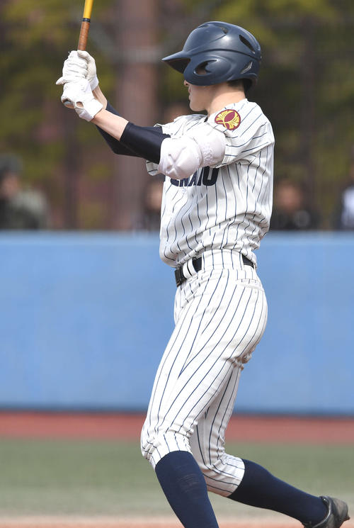 仙台育英対大船渡　4回表、打席に立つ大船渡・佐々木（撮影・鈴木みどり）