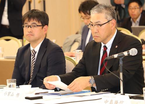 有識者会議に出席した早大・小宮山監督（右）と筑波大・川村監督
