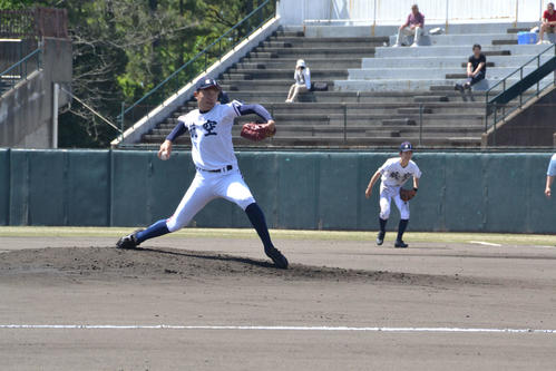 鵬学園戦で好リリーフした日本航空石川・重吉翼投手