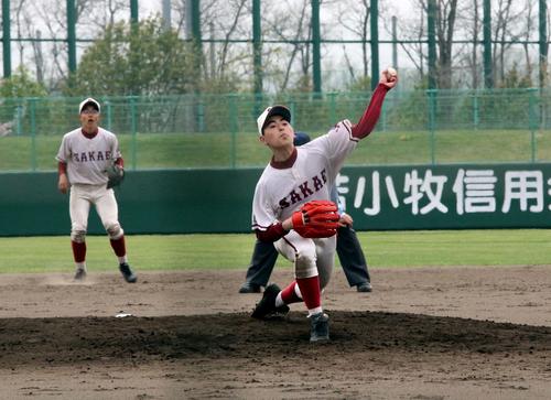 室蘭清水丘対室蘭栄　5回4安打自責0と好投した室蘭栄の後藤（撮影・永野高輔）