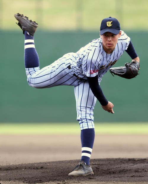 先発の東海大相模・遠藤（撮影・大野祥一）