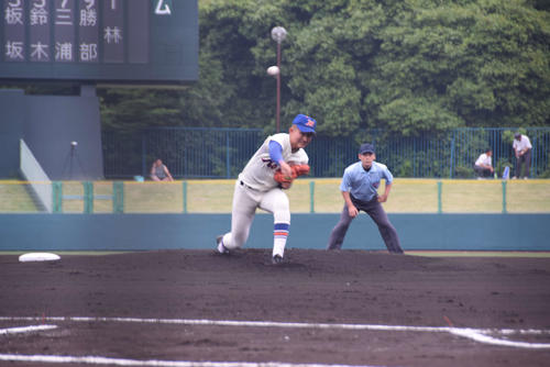 神戸国際大付先発・鍵翔太投手（撮影・望月千草）