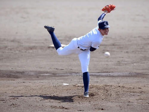 佐久長聖を相手に13三振を奪った大船渡・佐々木（撮影・たえ見朱実）
