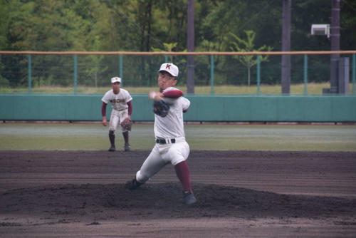 龍谷大平安との練習試合に先発した高知・森木（撮影・望月千草）