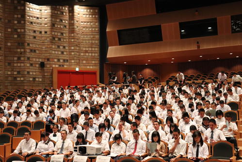 高校野球神奈川大会の組み合わせ抽選会が181校参加で行われる（撮影・金子真仁）