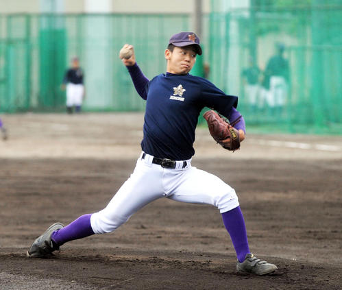 147キロまで球速を増した常葉大橘の市川（撮影・河合萌彦）
