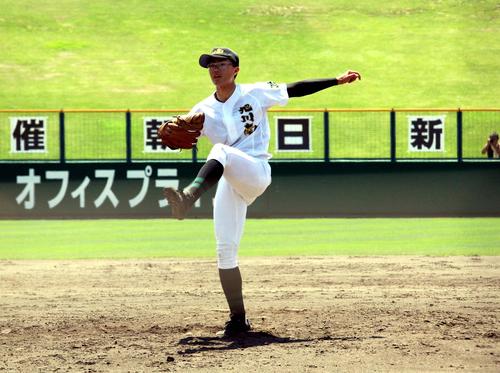 旭川永嶺対旭川南　9回2安打で初完封した旭川南のエース諸橋（撮影・永野高輔）