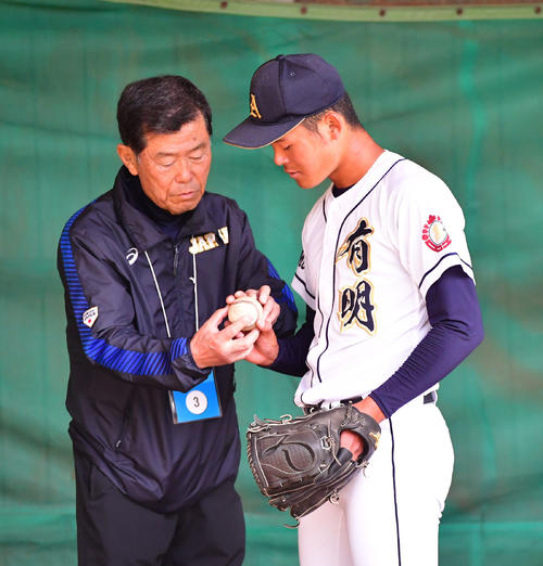 九州ｎｏ 1右腕 有明 浅田は打っても高校28発 高校野球写真ニュース 日刊スポーツ