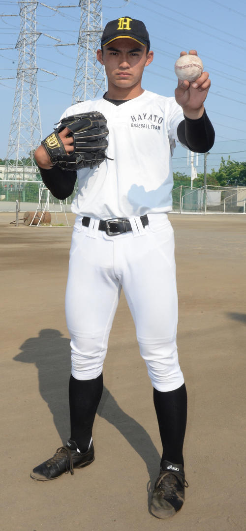 横浜隼人の188センチ左腕・佐藤一磨