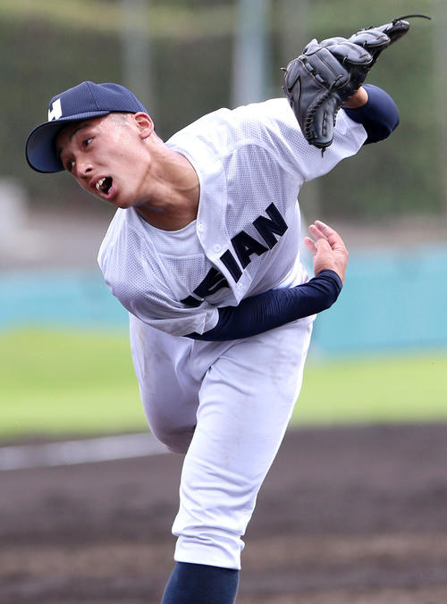 龍谷大平安対花園　龍谷大平安の橋本幸樹は7回6安打無失点と力投する（撮影・上山淳一）