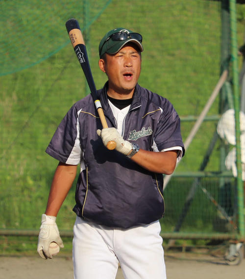 遠野緑峰の寺長根監督（撮影・金子真仁）