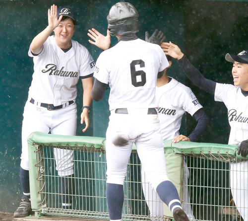 洛南・山村真那監督、めっちゃうれしい初勝利／京都 - 高校野球夏の