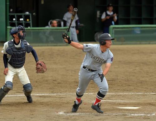 大槌対盛岡農　8回表大槌2死二塁、右越え適時二塁打を放つ古川（撮影・鎌田直秀）