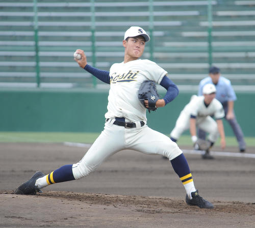 創志学園の西純矢投手