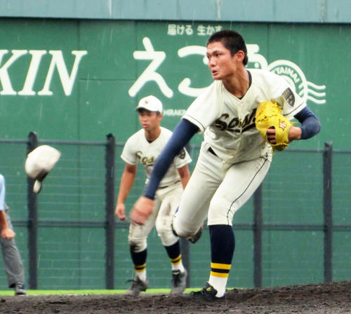 7回10奪三振だった創志学園・西純矢投手（撮影・磯綾乃）