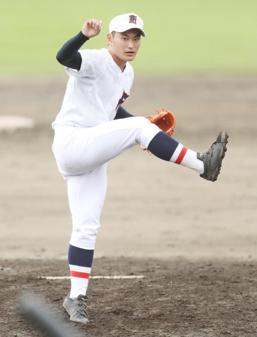 力投する福島商・大内
