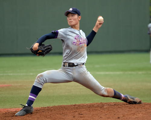 聖和学園対石巻工　3安打1失点で完投勝利を挙げた聖和学園・庄司陽