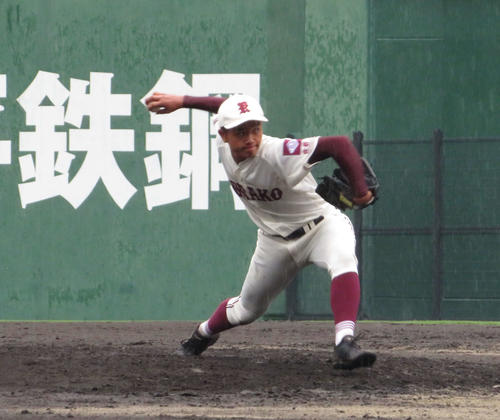 倉敷工対津山商　9回完投した倉敷工・石井礼真投手（撮影・磯綾乃）