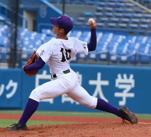 青山学院対関東第一　先発し好投する谷（撮影・加藤理沙）