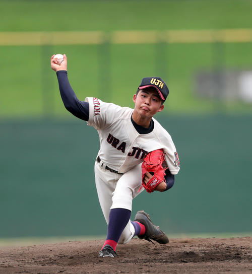 浦和実対浦和学院　完封勝利の浦和実・豆田（撮影・伊作将希）