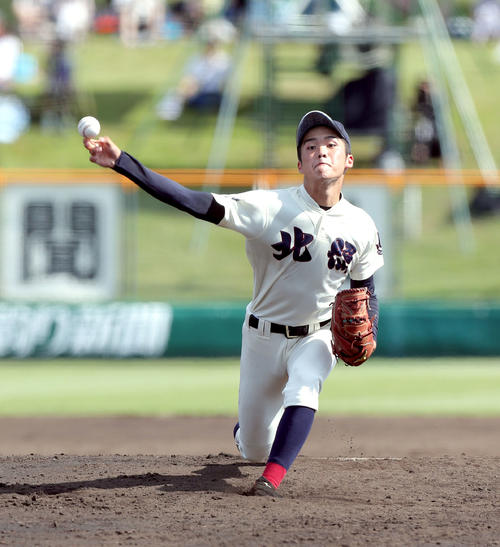 北照対札幌国際情報　北照先発の桃枝（撮影・佐藤翔太）