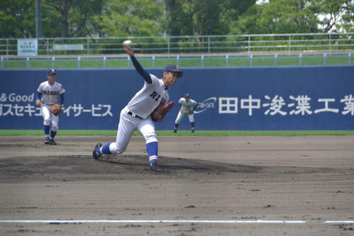 この夏初先発登板した履正社の岩崎峻典投手（撮影・望月千草）