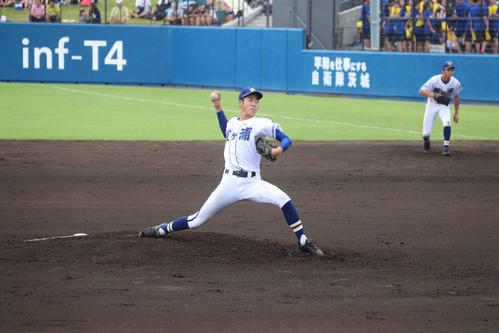 霞ケ浦対水城　好投する霞ケ浦・鈴木（撮影・倉田祥太）