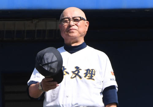 日本文理の大井総監督（2017年10月8日撮影）