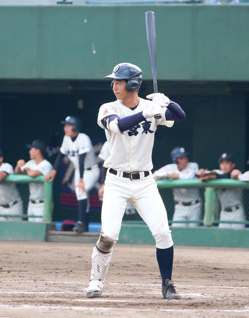 大宮東対市川越　3打数2安打と1得点と活躍した大宮東の島村（撮影・佐藤成）
