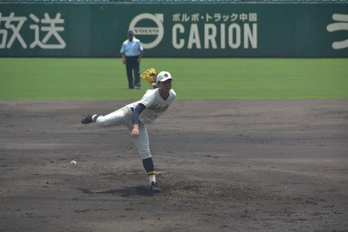 今大会5試合連続で登板した創志学園・西（撮影・望月千草）