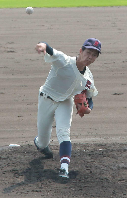那賀対熊野　5安打1失点で完投勝利を挙げた那賀・谷脇（撮影・松本直也）