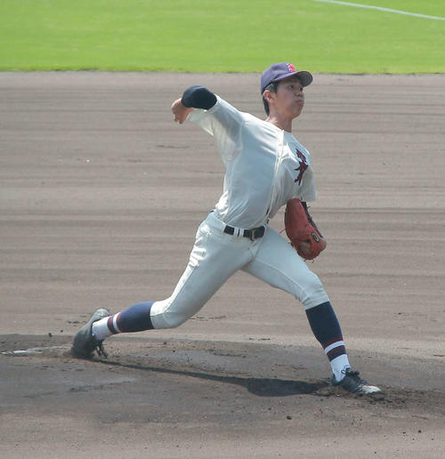 力投する那賀・谷脇（撮影・松本直也）