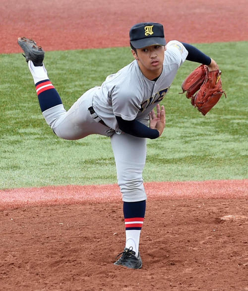 勝利の切り札として期待を背負う仙台育英・鈴木千