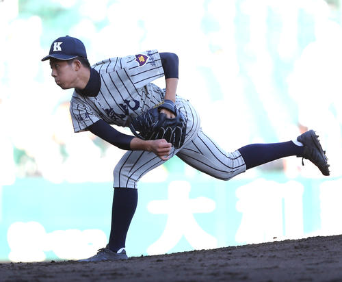 敦賀気比対富島　完投した敦賀気比・笠島（撮影・大野祥一）