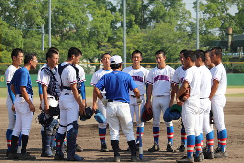 甲子園初戦を控え最終調整を行った花咲徳栄ナイン（撮影・金子真仁）