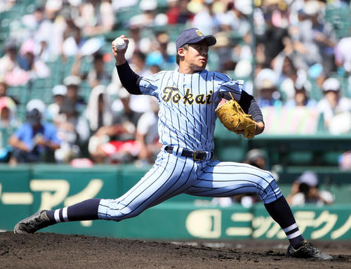 先発する東海大相模・遠藤（撮影・栗木一考）