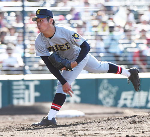 仙台育英対鳴門 仙台育英先発の鈴木千寿(撮影・奥田泰也)