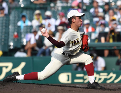 高岡商対履正社　高岡商先発の荒井大地（撮影・奥田泰也）