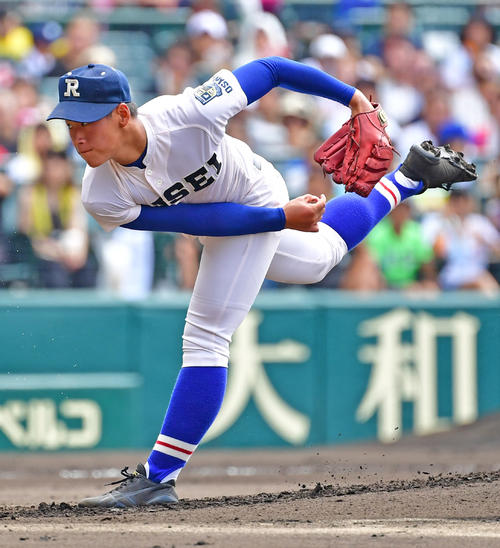 履正社対明石商　先発の履正社・岩崎投手（撮影・清水貴仁）