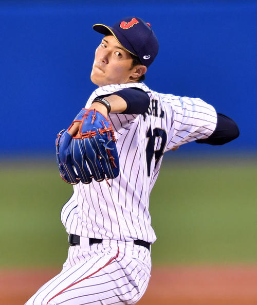 高校日本代表対大学日本代表 大学日本代表先発の明大・森下暢(撮影・横山健太)