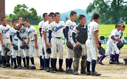 村山地区第1代表で県大会出場を決めた山形中央の選手たち（撮影・鎌田直秀）