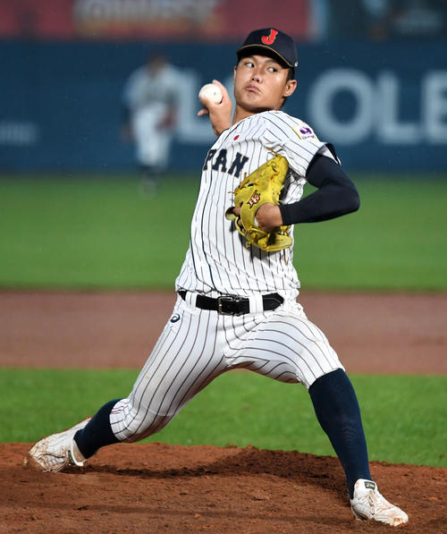 日本対米国　3回表から2番手として登板した西（撮影・横山健太）