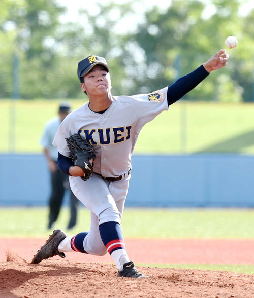 聖和学園対仙台育英　3回を1失点に抑えた仙台育英・笹倉（撮影・相沢孔志)