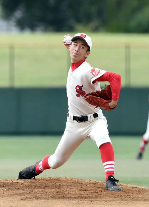 仙台商対古川工　先発した仙台商・斎（撮影・相沢孔志)