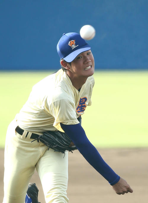 先発登板の星稜・奥川恭伸（撮影・河田真司）