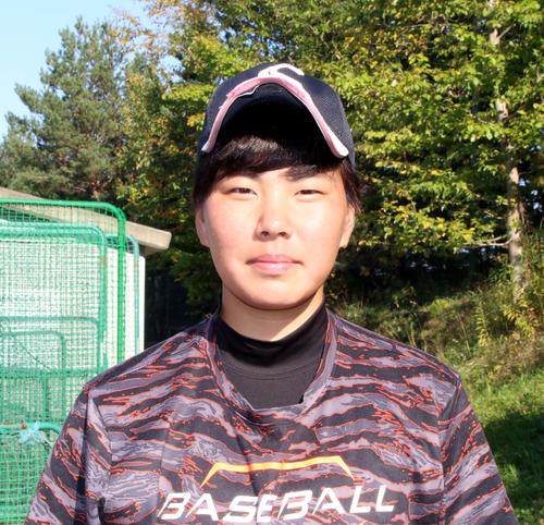 女子野球アジアカップに出場する日本代表の札幌新陽・亀田投手（撮影・永野高輔）