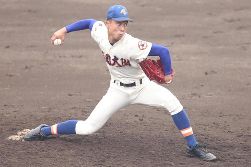 弘前東対盛岡大付　完封勝利を挙げた盛岡大付・大久保